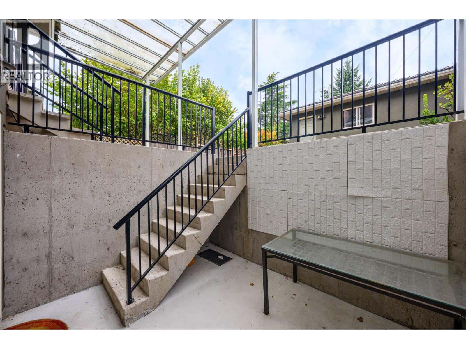 7949 MONTCALM STREET — Vancouver - Photo 3 of 34