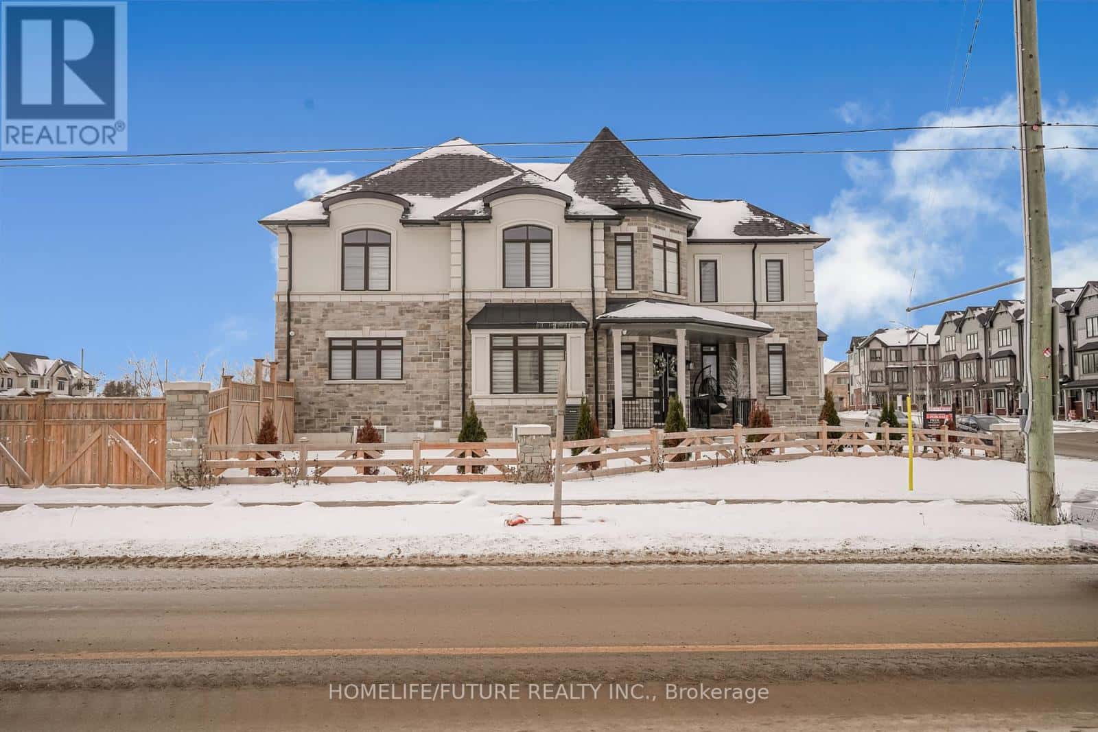 227 NORTHGLEN BOULEVARD — Clarington (Bowmanville) - Photo 2 of 47