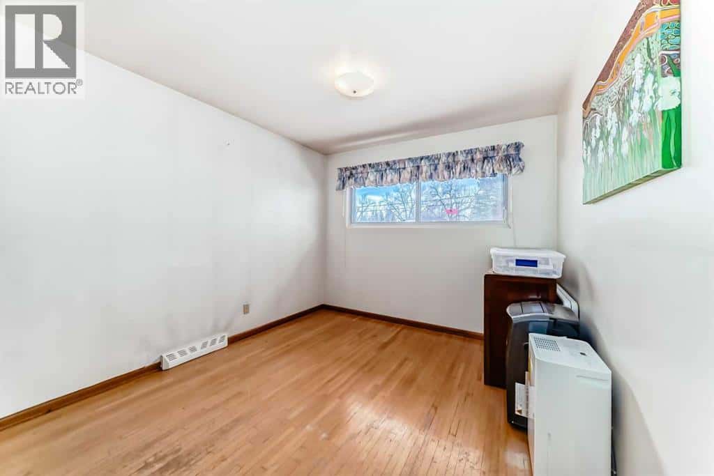 Calgary — Calgary - Photo 2 of 29