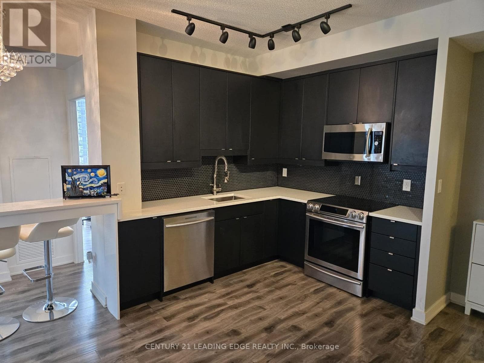 2402 - 4070 CONFEDERATION PARKWAY — Mississauga (Creditview) - Main photo