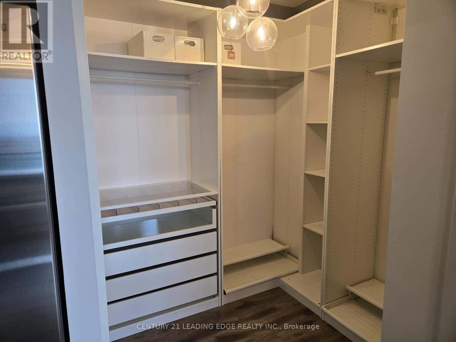 2402 - 4070 CONFEDERATION PARKWAY — Mississauga (Creditview) - Photo 4 of 17