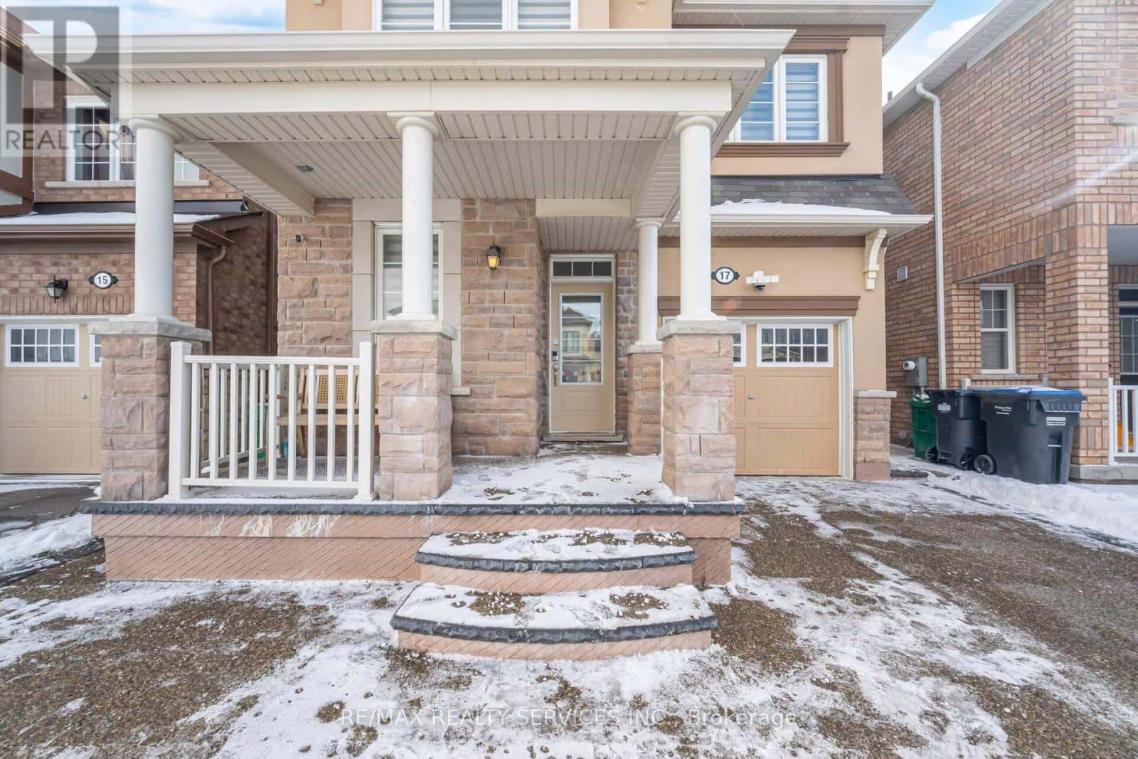 Brampton (Northwest Brampton) — Brampton (Northwest Brampton) - Photo 2 of 50