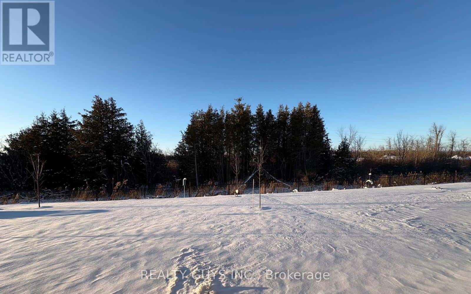 322 CULLEN TRAIL — Peterborough (Northcrest Ward 5), Ontario - Photo 3 of 46