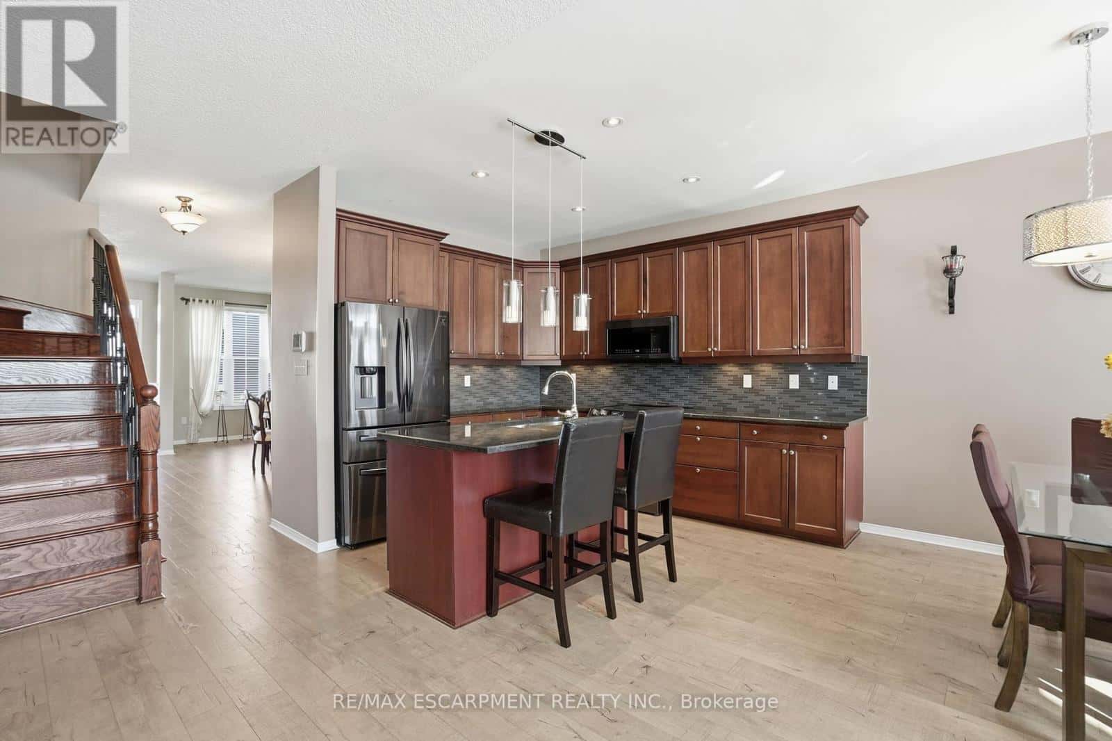 Brantford — Brantford - Photo 3 of 49