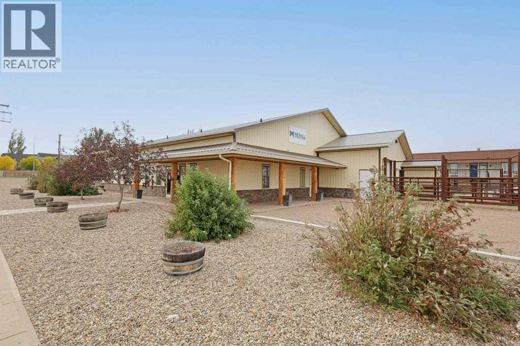 50 Upland Boulevard West