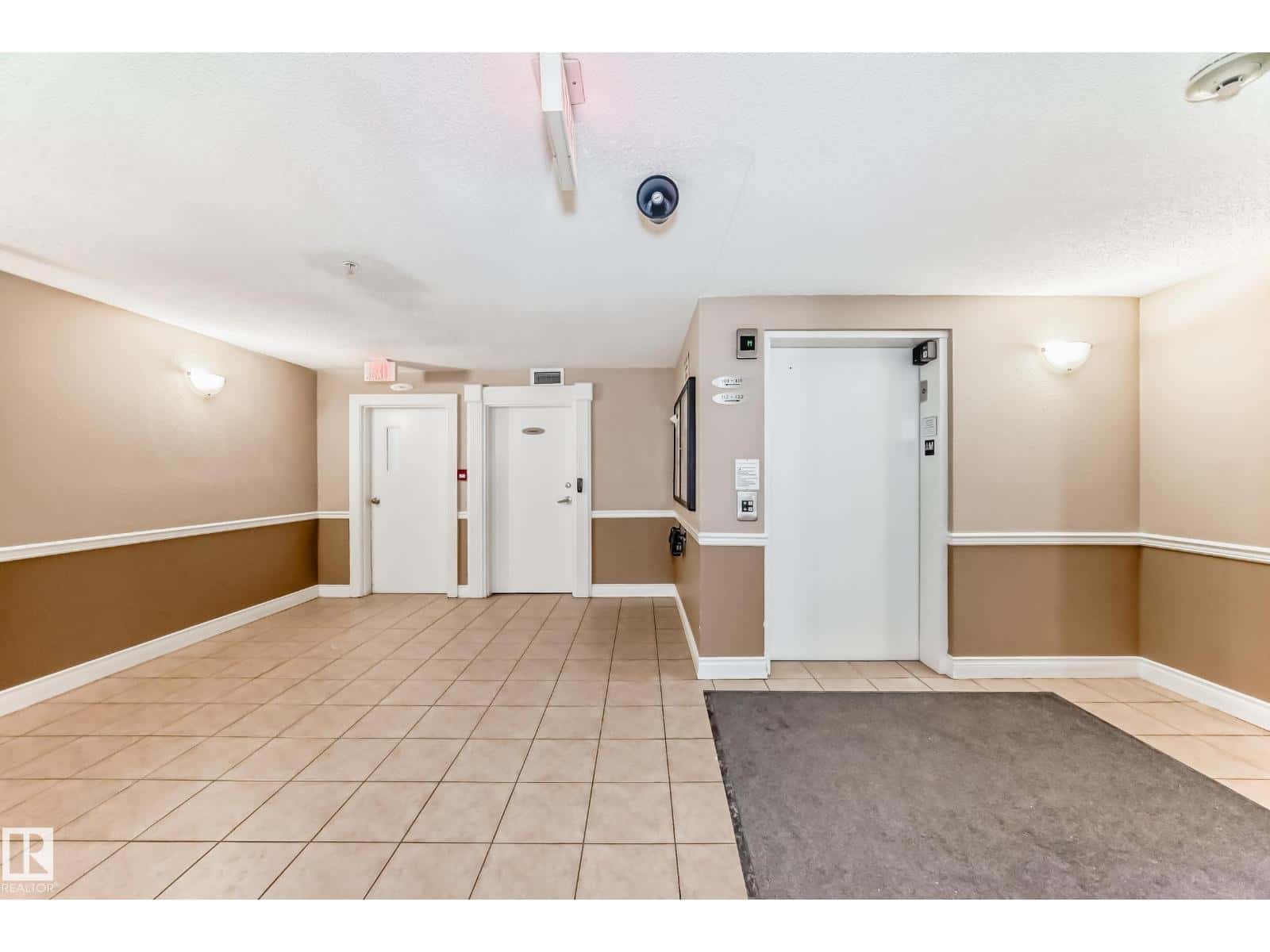 #422 12838 65 ST NW — Edmonton - Photo 2 of 49