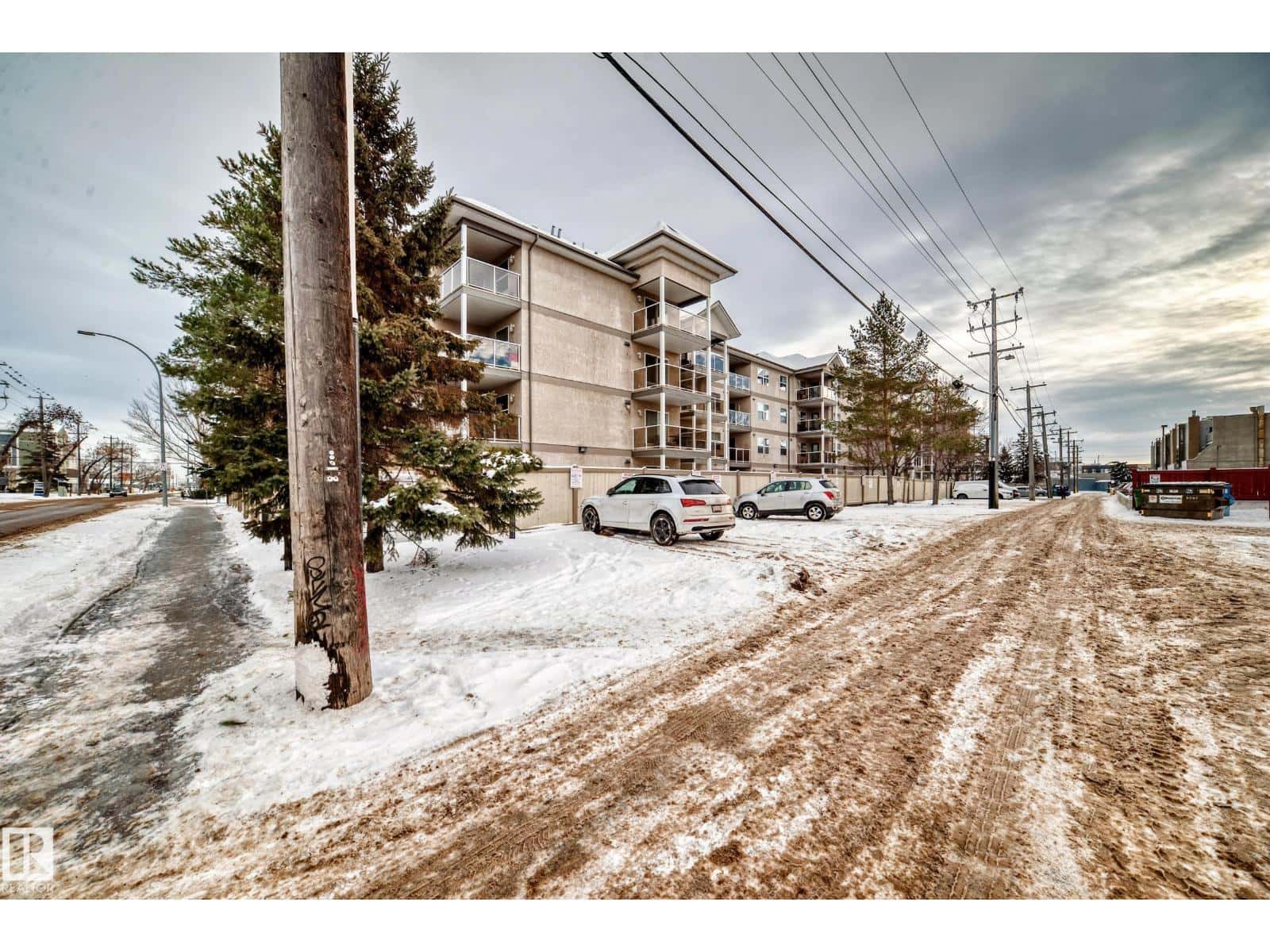 #422 12838 65 ST NW — Edmonton - Photo 3 of 49