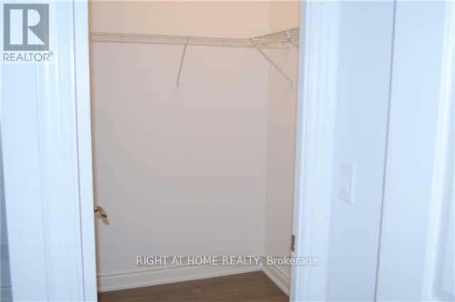 318 - 89 SOUTH TOWN CENTRE BOULEVARD — Markham (Unionville) - Photo 4 of 17