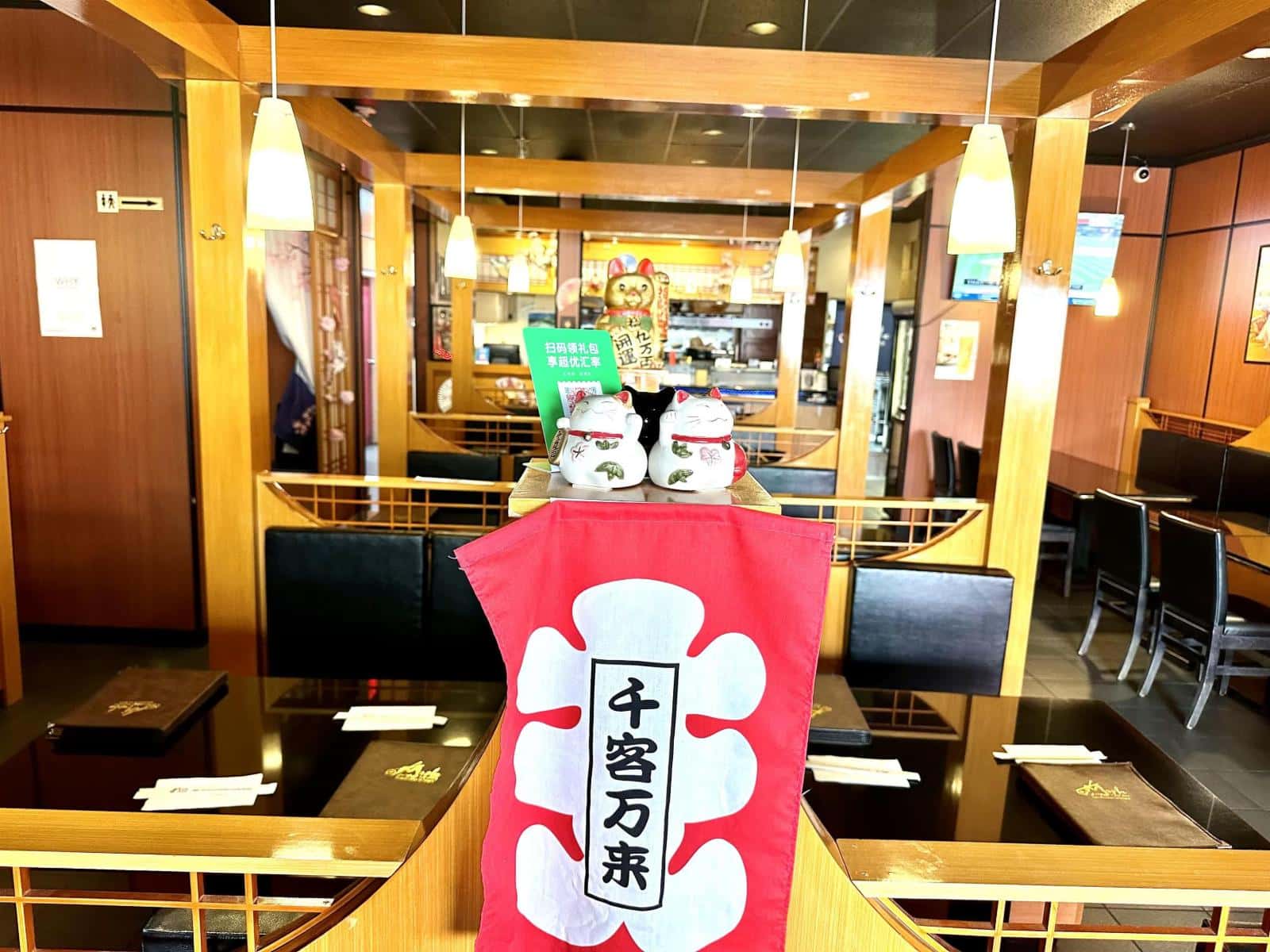 Surrey — Surrey - Photo 5 of 13