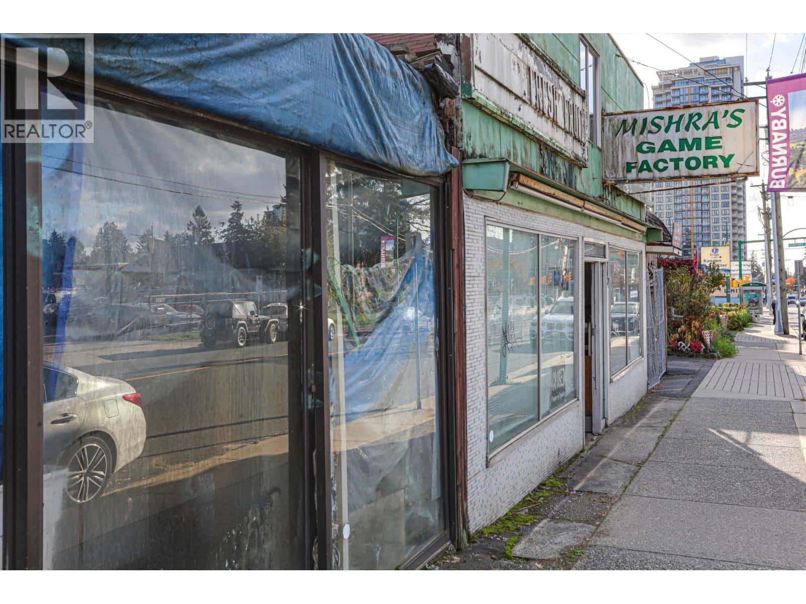 Burnaby — Burnaby - Photo 3 of 17