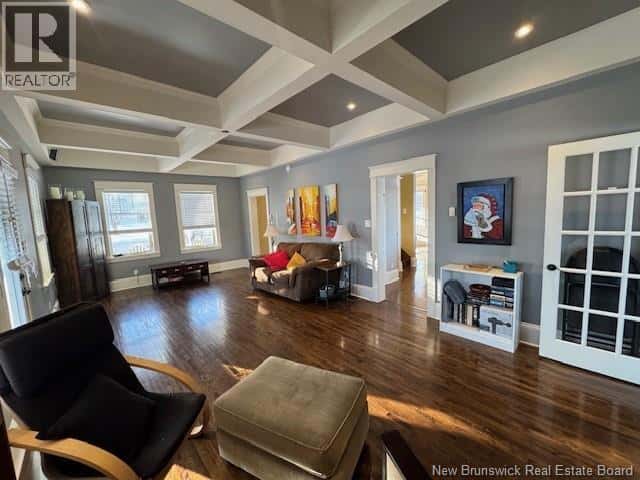 Salisbury — Salisbury - Photo 4 of 47