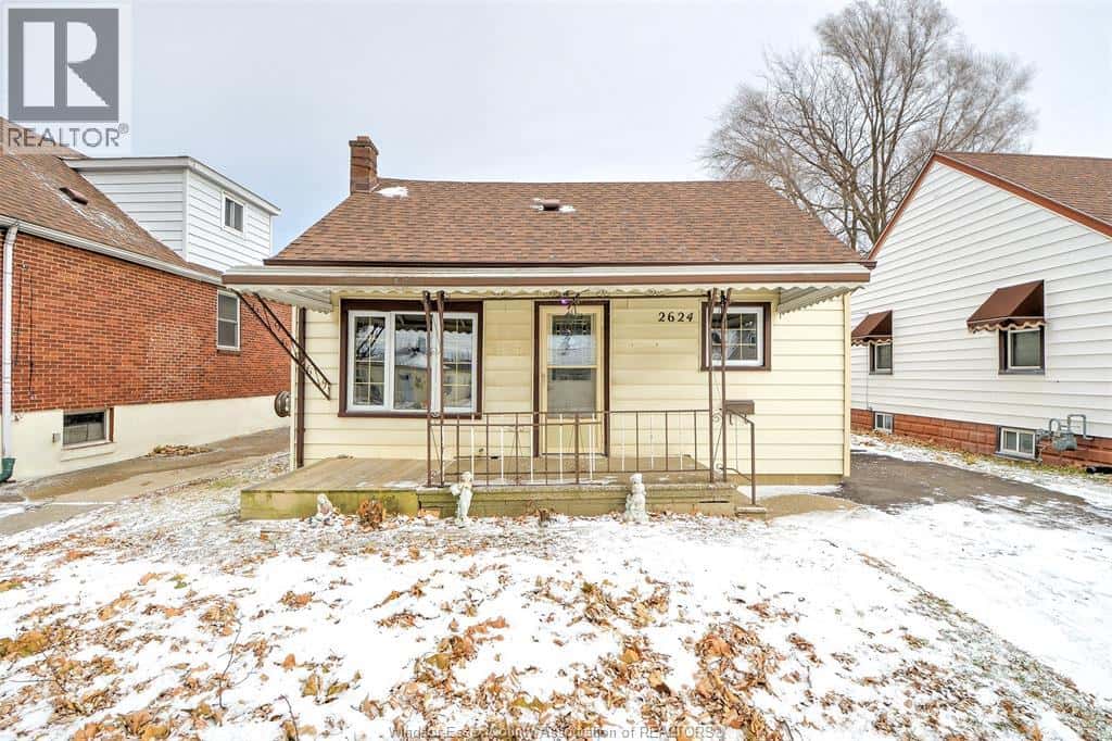 Windsor — Windsor - Photo 2 of 19