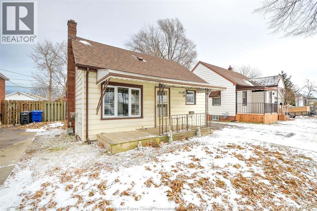 Windsor — Windsor - Photo 3 of 19