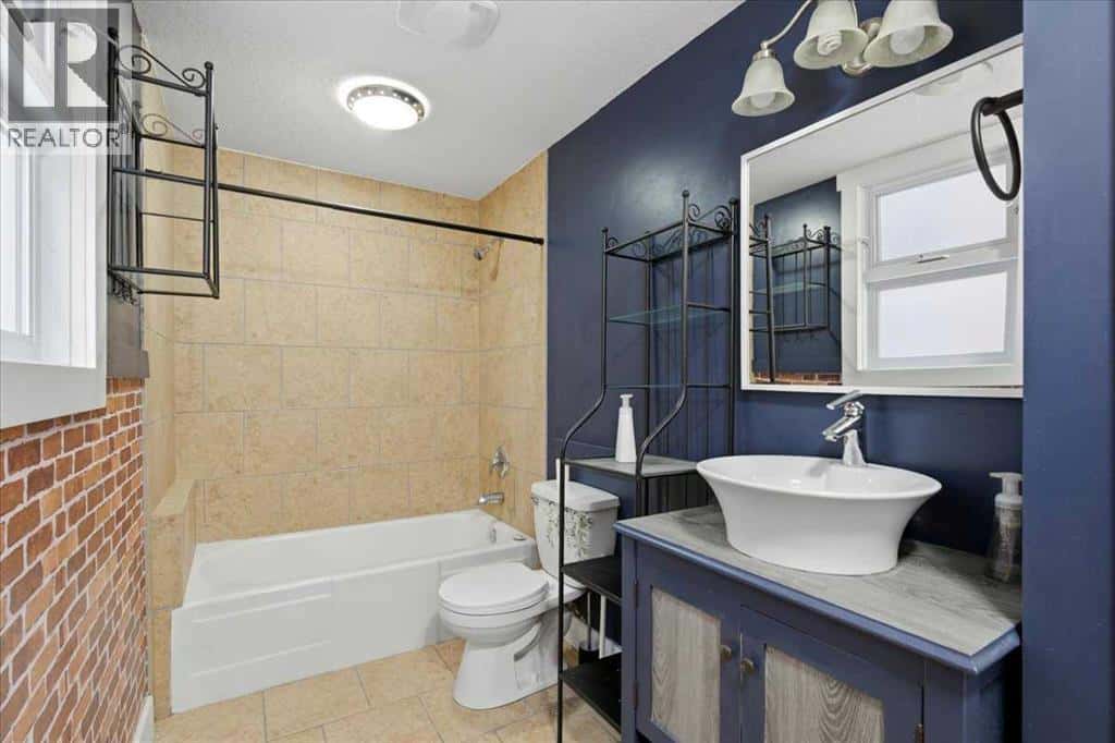 Calgary — Calgary - Photo 5 of 46