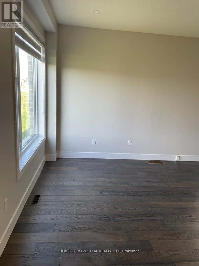 2011 EVANS BOULEVARD — London South (South U) - Photo 2 of 9