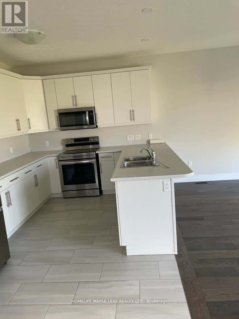 2011 EVANS BOULEVARD — London South (South U) - Photo 4 of 9