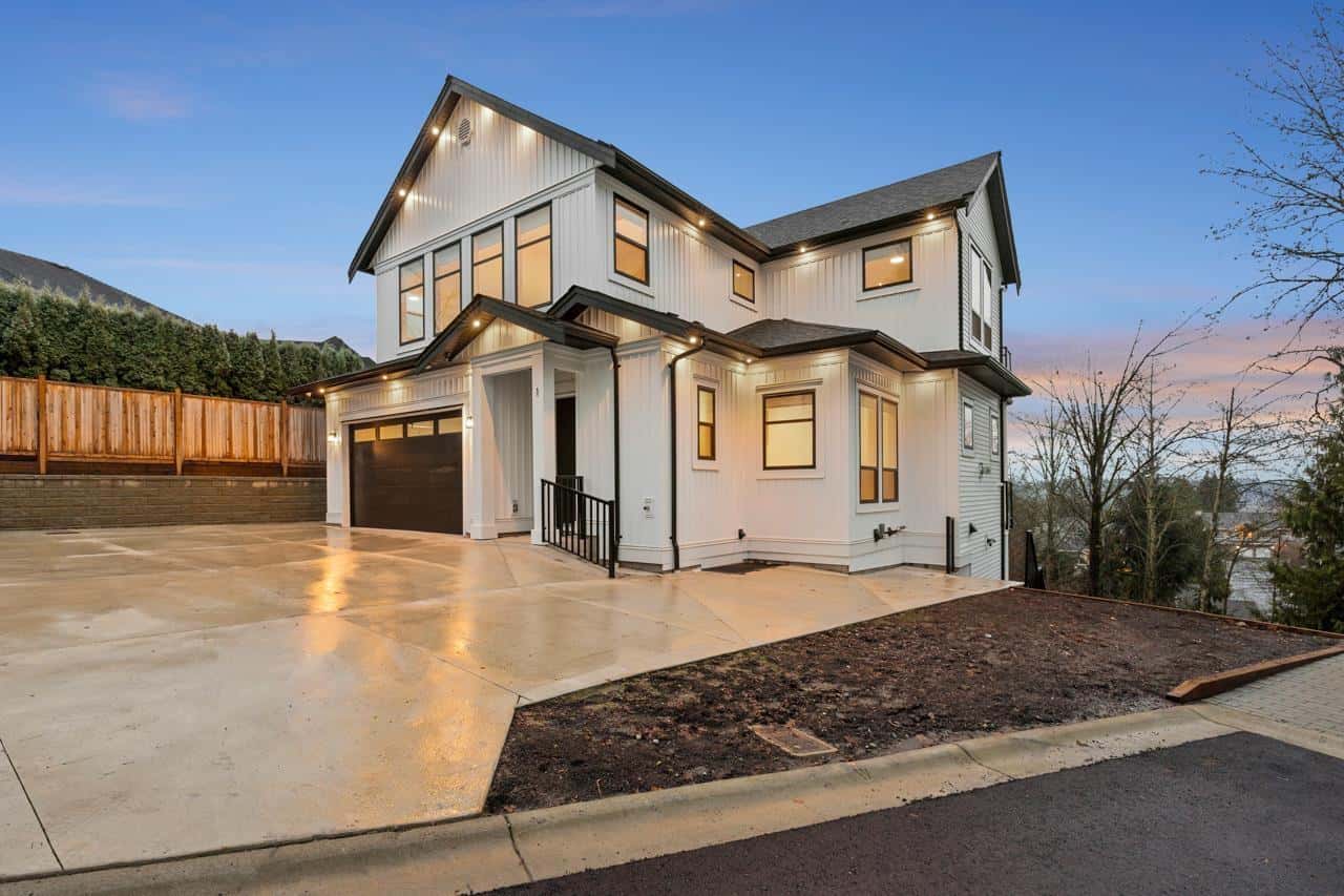 1 35133 CHRISTINA PLACE — Abbotsford, British Columbia - Photo 3 of 40