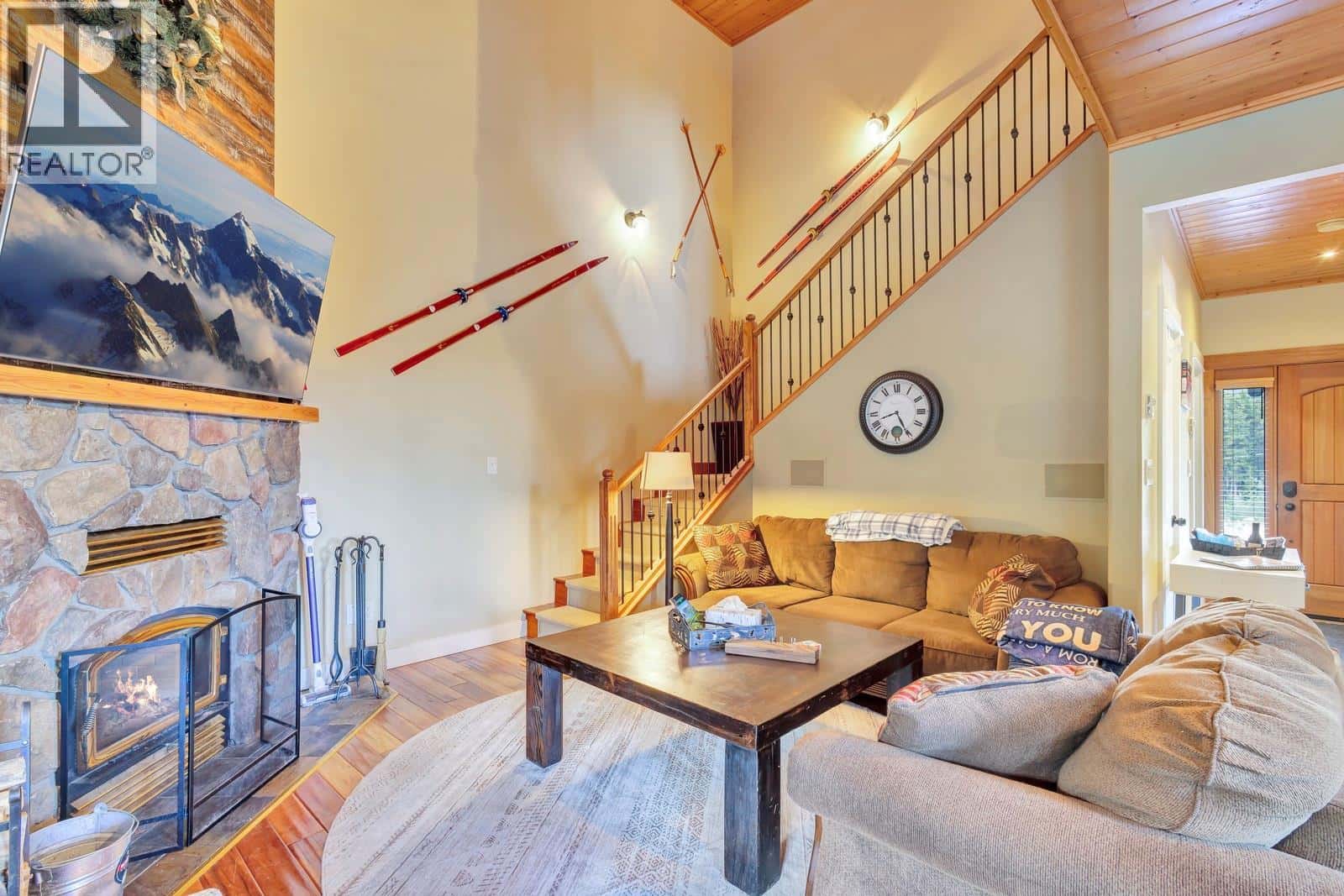 1211 APEX MOUNTAIN Road Unit# 1 — Penticton - Photo 3 of 47