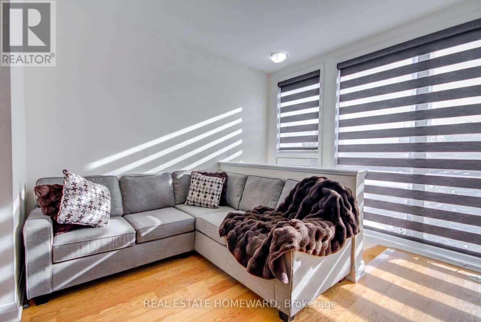 Toronto (Parkwoods-Donalda) — Toronto (Parkwoods-Donalda) - Photo 4 of 26