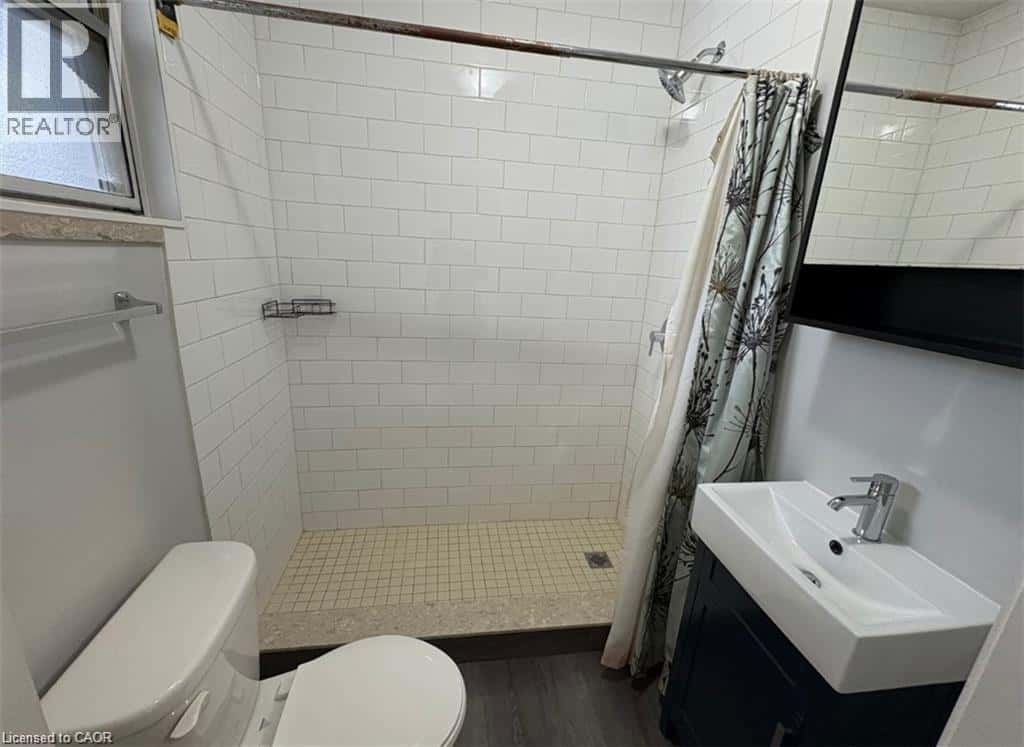 Hamilton — Hamilton - Photo 4 of 23