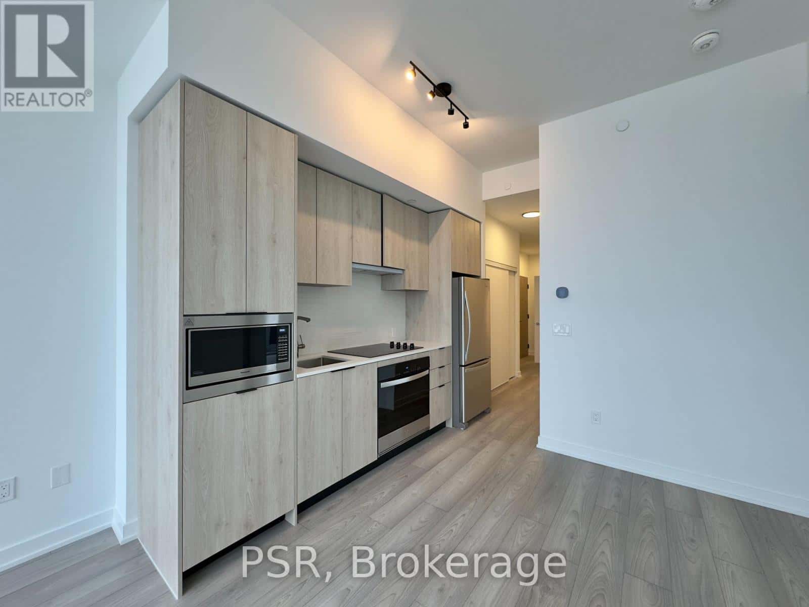 Toronto (Islington-City Centre West) — Toronto (Islington-City Centre West) - Photo 5 of 12