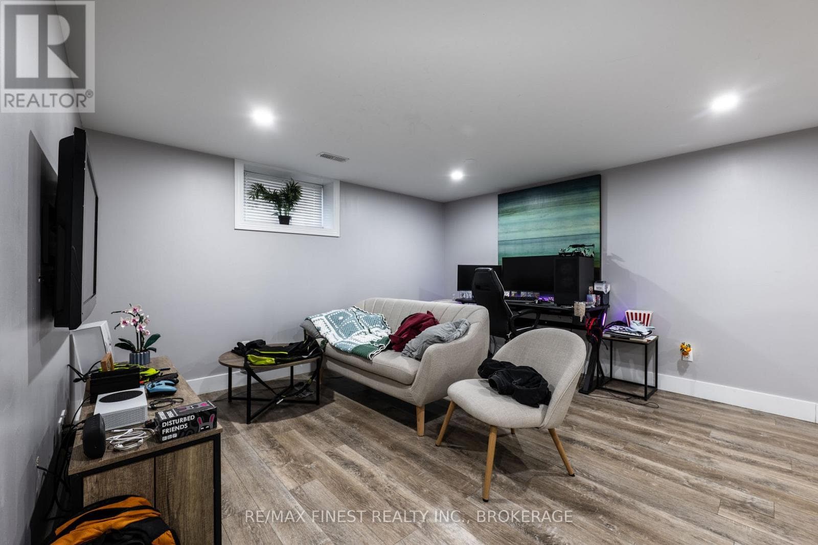 171 SUTHERLAND DRIVE — Kingston (Rideau), Ontario - Main photo