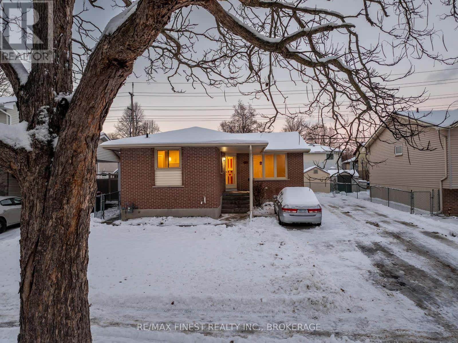 Kingston (Rideau) — Kingston (Rideau) - Photo 3 of 32