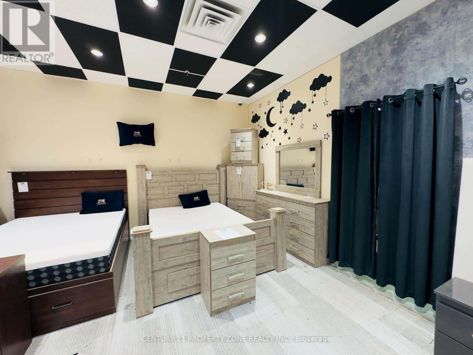 Brampton (Brampton East Industrial) — Brampton (Brampton East Industrial) - Photo 5 of 19