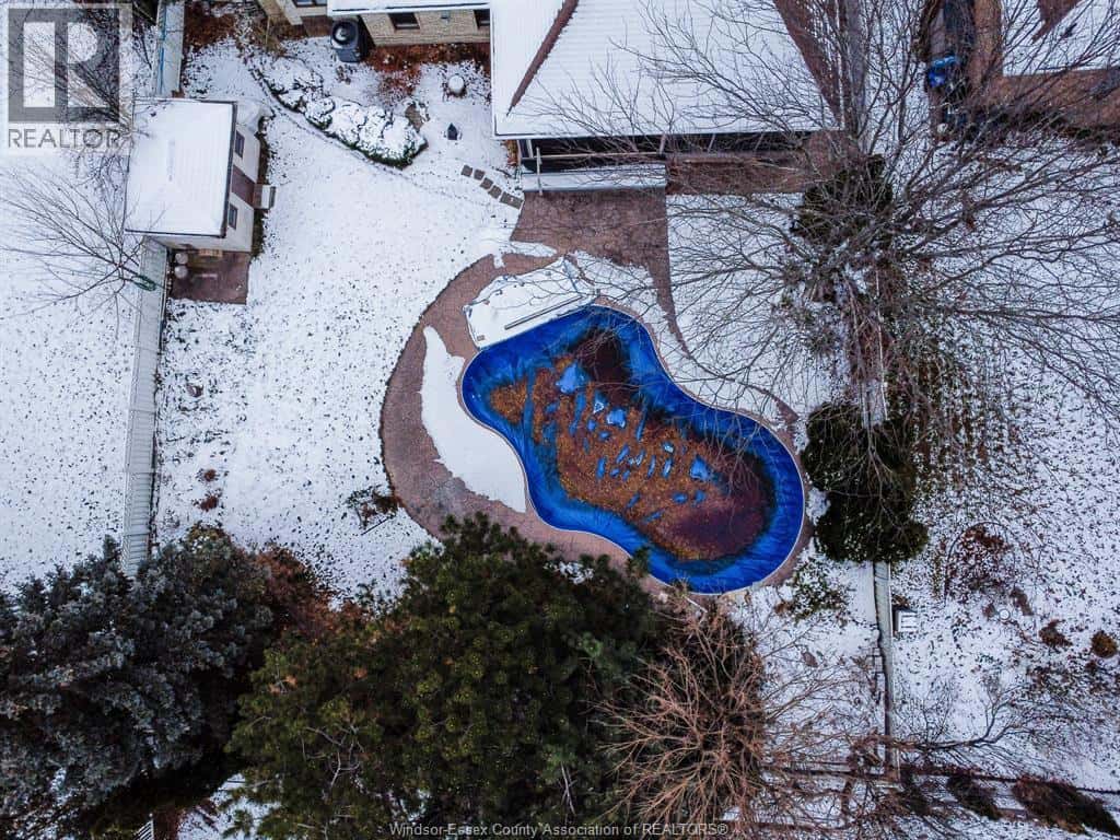 Windsor — Windsor - Photo 5 of 49