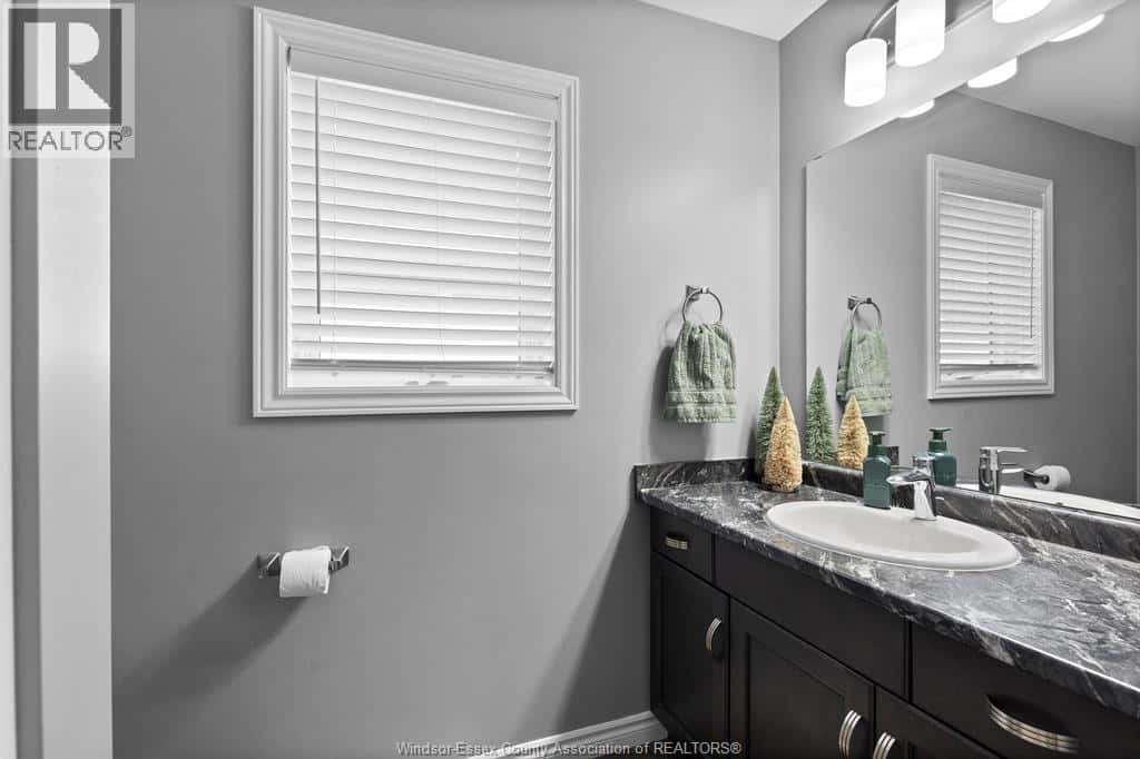 Amherstburg — Amherstburg - Photo 2 of 22