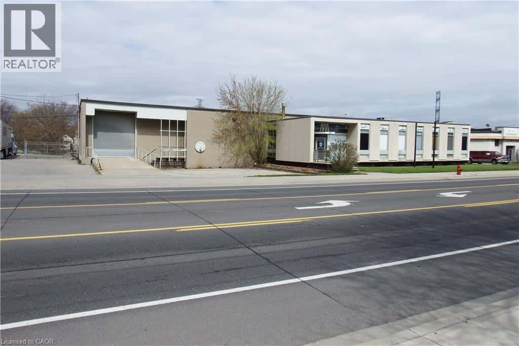 Hamilton — Hamilton - Photo 4 of 6