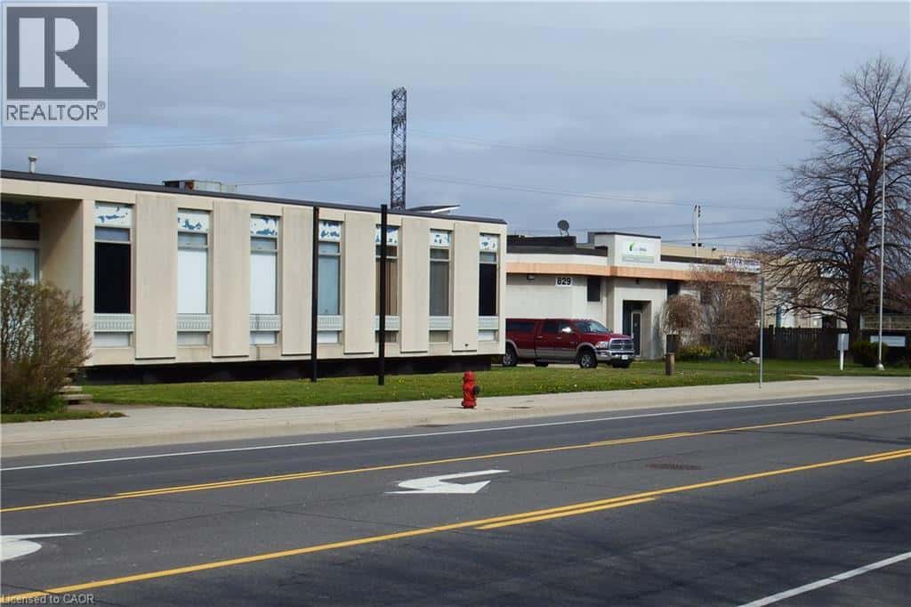 Hamilton — Hamilton - Photo 2 of 6