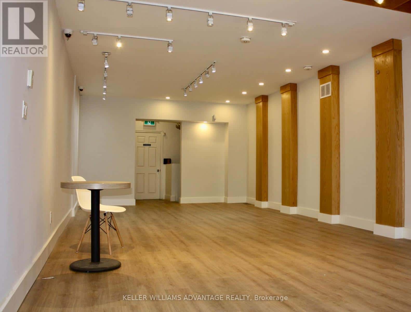 672 YONGE STREET — Toronto (Bay Street Corridor) - Photo 3 of 10