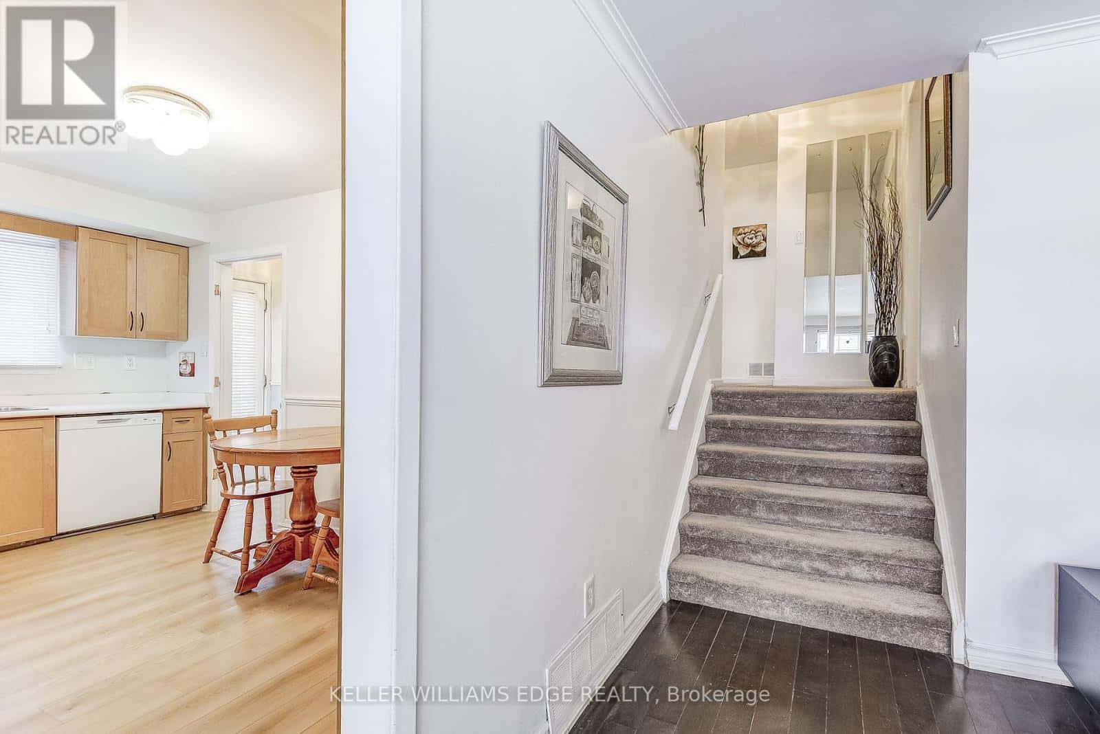 Burlington (Brant Hills) — Burlington (Brant Hills) - Photo 5 of 26