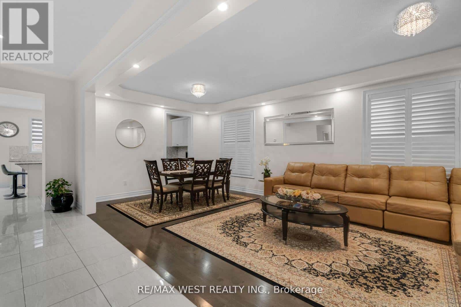 5 ARIES STREET — Brampton (Credit Valley) - Photo 5 of 22