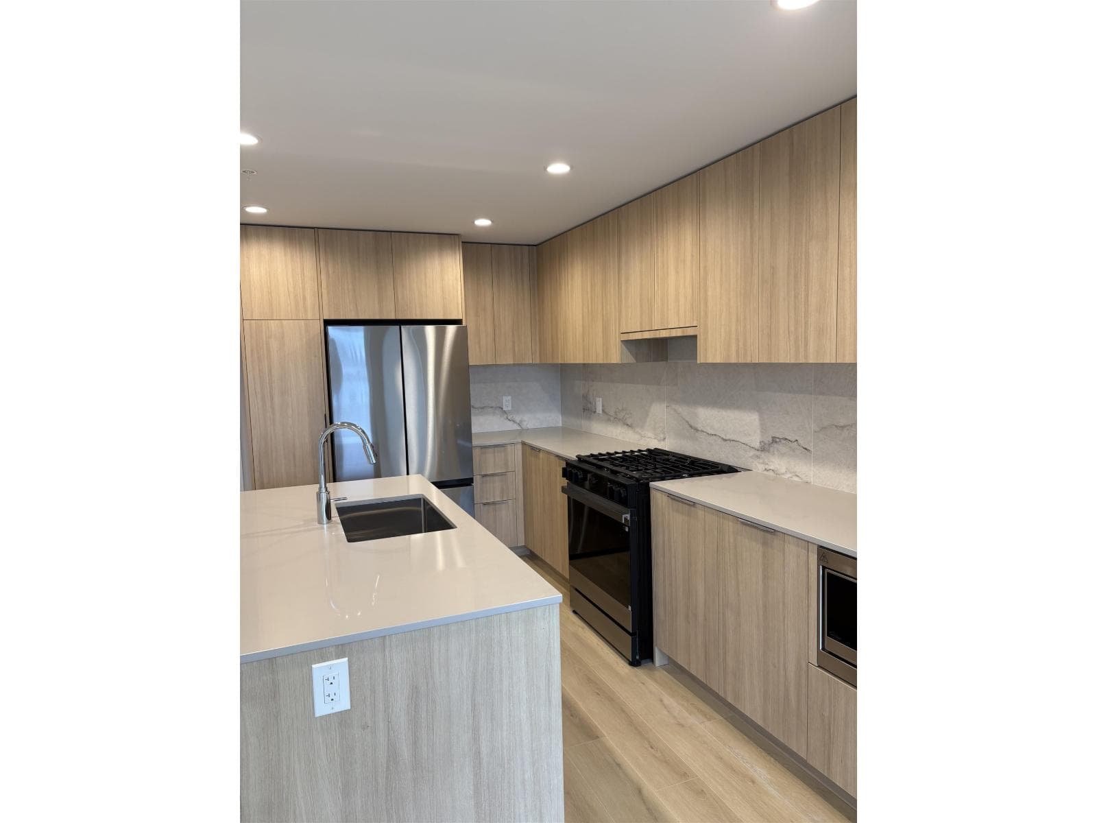 Langley — Langley - Main photo