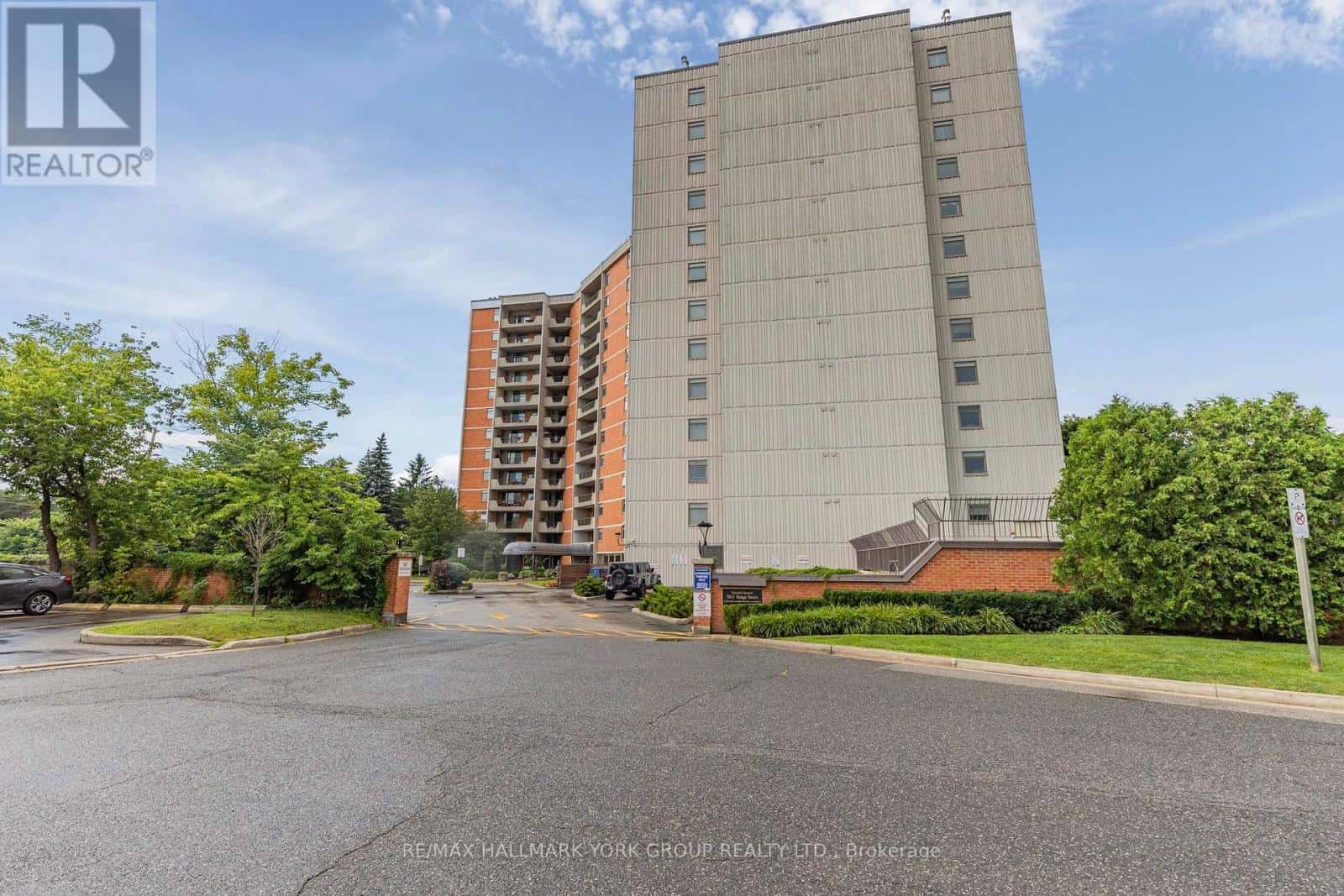 1007 - 7811 YONGE STREET — Markham (Thornhill), Ontario - Photo 5 of 50