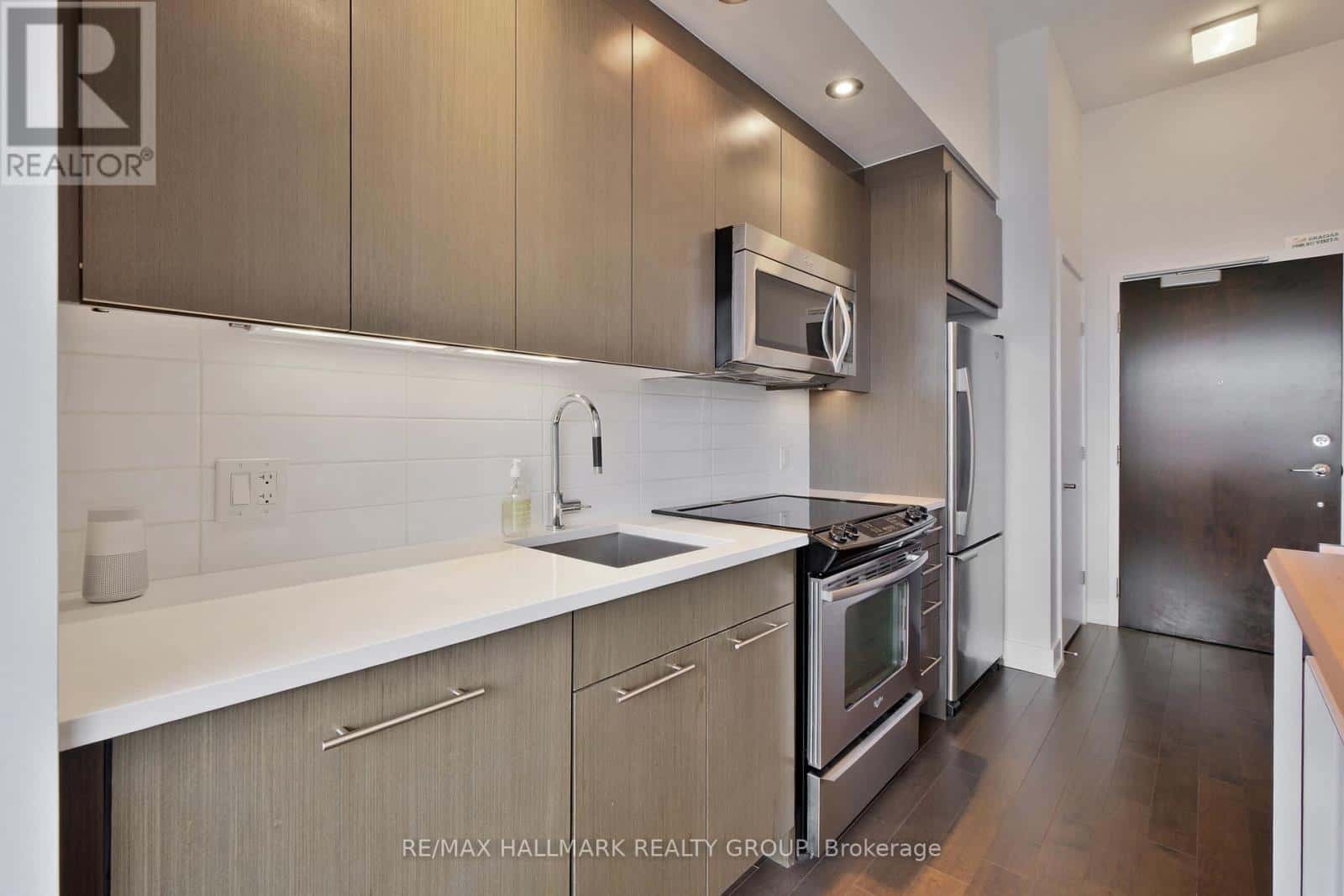 Ottawa — Ottawa - Photo 3 of 37