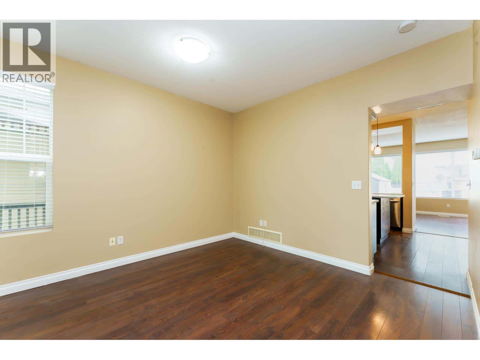 24277 102A AVENUE — Maple Ridge, British Columbia - Photo 5 of 39