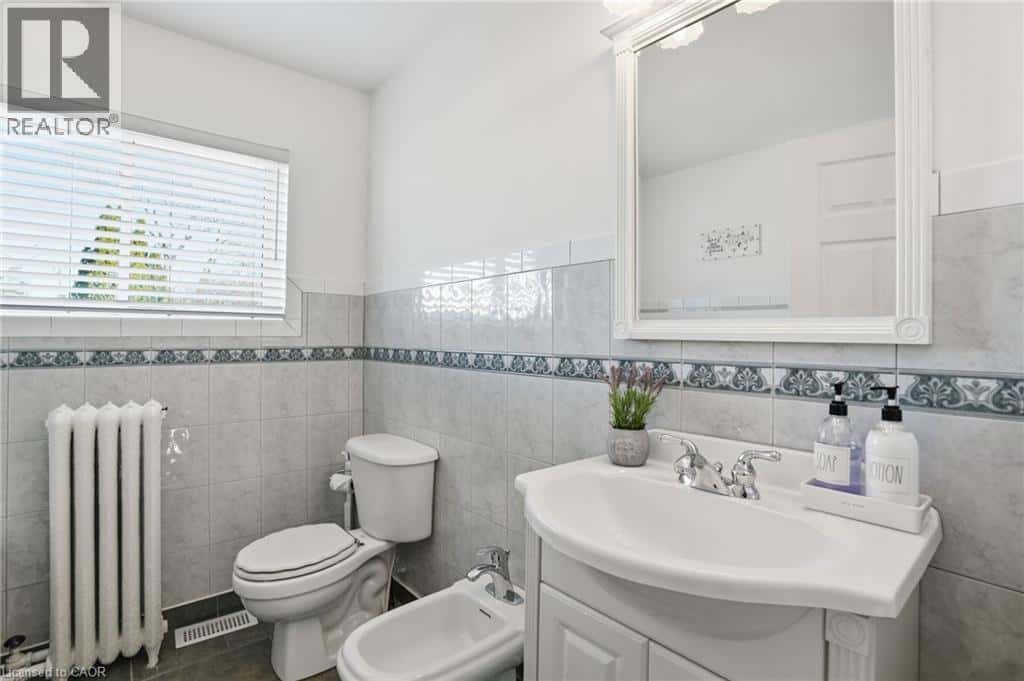 Hamilton — Hamilton - Photo 2 of 50