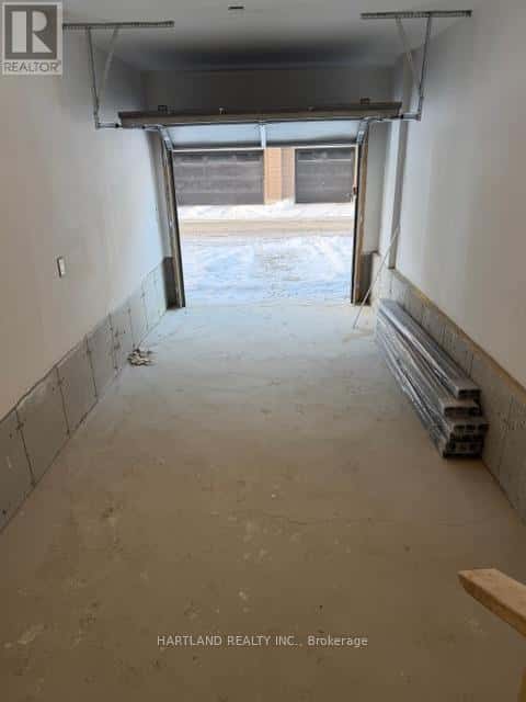 Pickering (Duffin Heights) — Pickering (Duffin Heights) - Photo 4 of 14