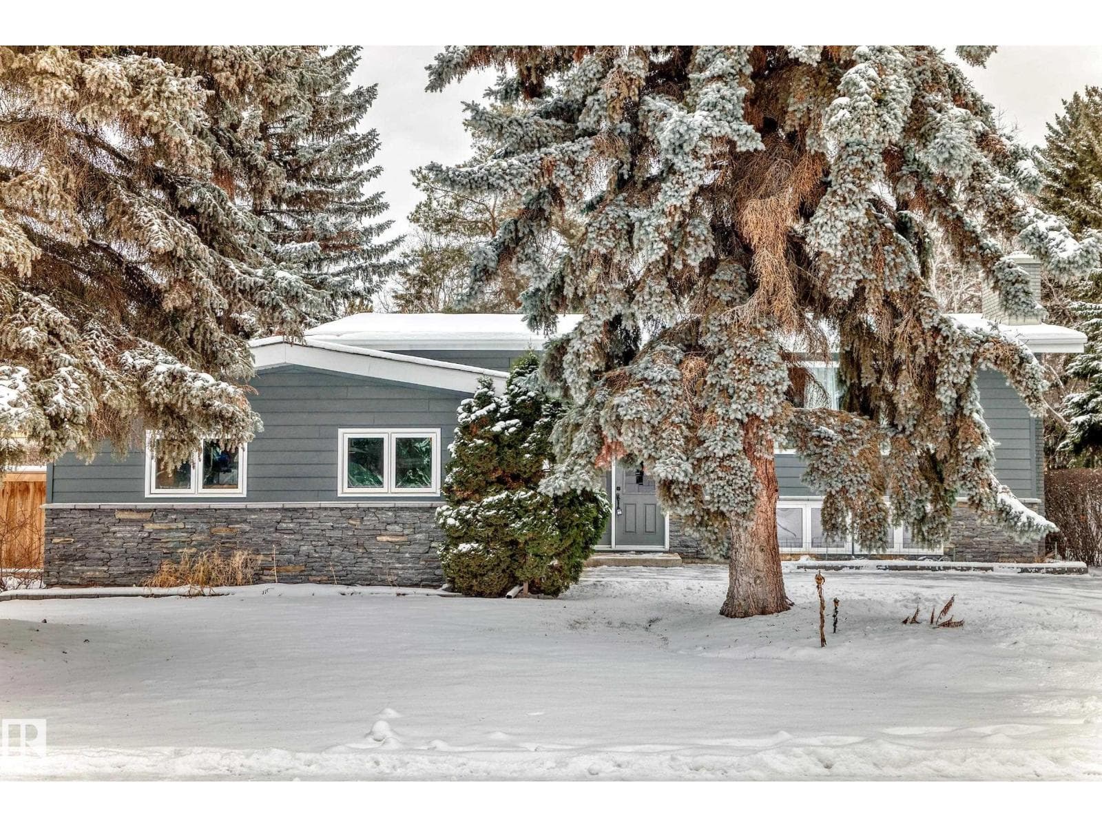 Edmonton — Edmonton - Main photo