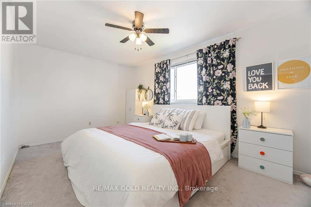 Oshawa (Vanier) — Oshawa (Vanier) - Photo 5 of 25