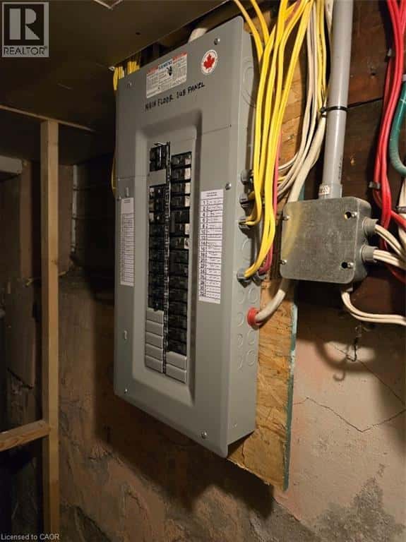 Hamilton — Hamilton - Photo 3 of 18