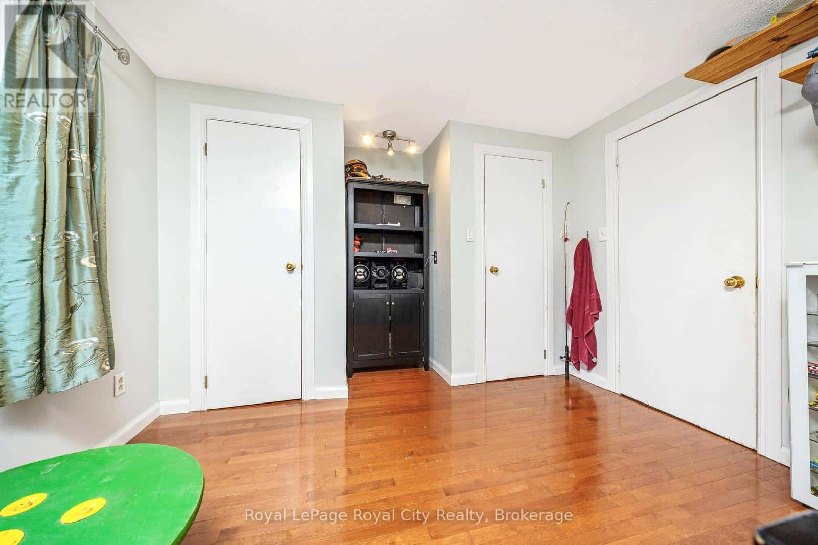 Guelph/Eramosa (Rockwood) — Guelph/Eramosa (Rockwood) - Photo 2 of 49