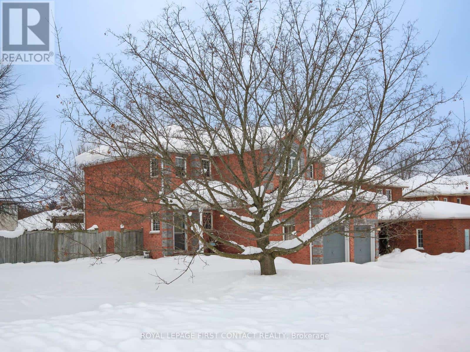 63 GORE DRIVE — Barrie (Ardagh), Ontario - Photo 2 of 46