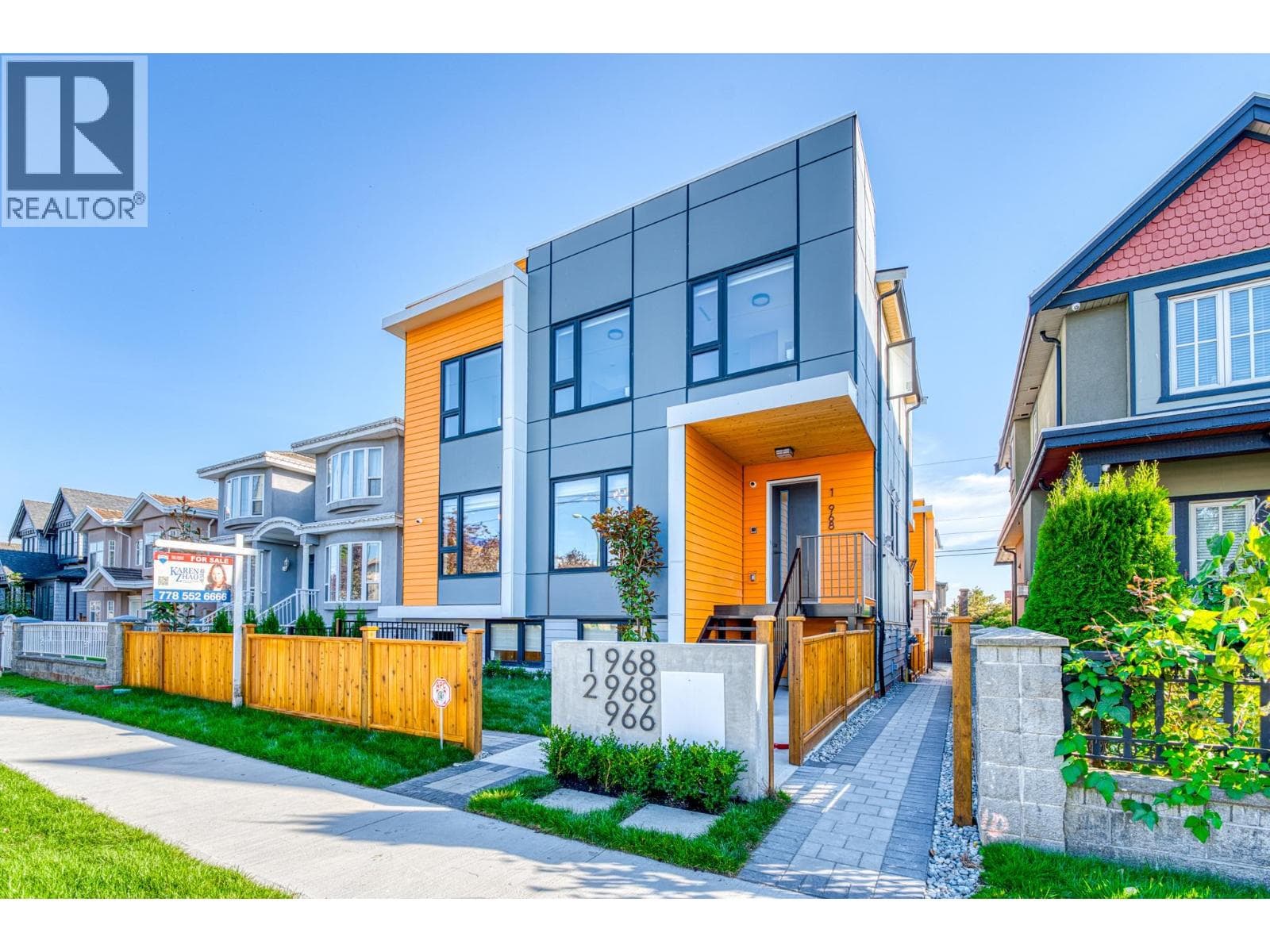 Vancouver — Vancouver - Main photo