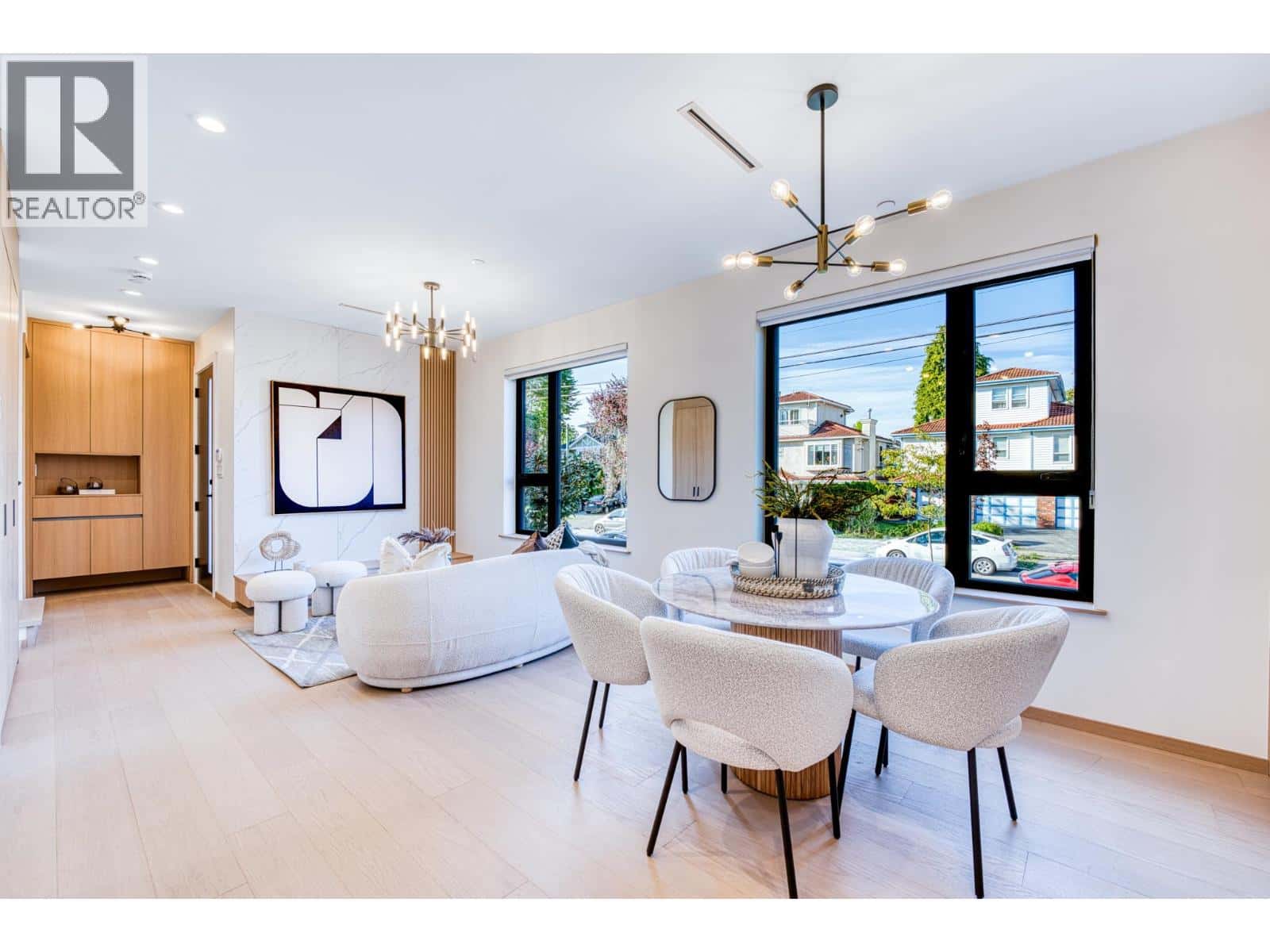 Vancouver — Vancouver - Photo 3 of 26