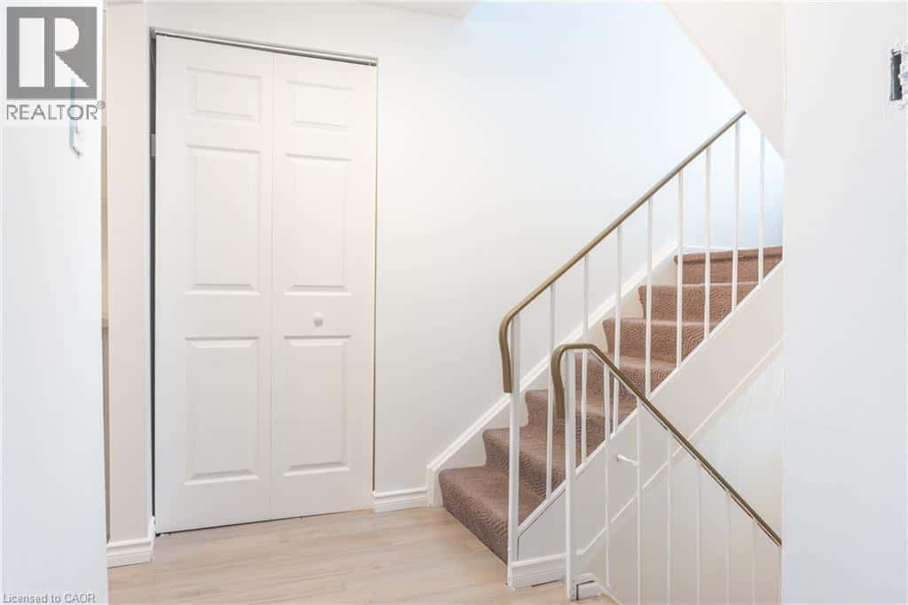 Waterloo — Waterloo - Photo 4 of 26