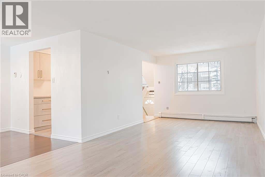 Waterloo — Waterloo - Photo 3 of 26